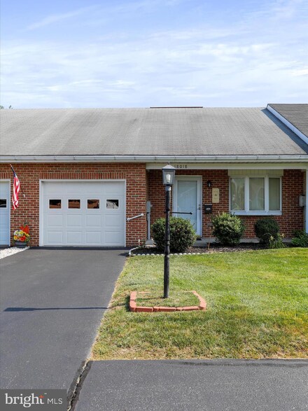 18018 Sand Wedge Dr, Hagerstown, MD 21740