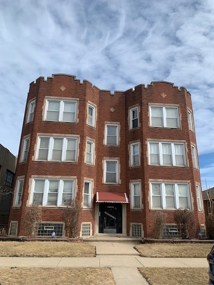 8051 S Honore St, Chicago, IL 60620