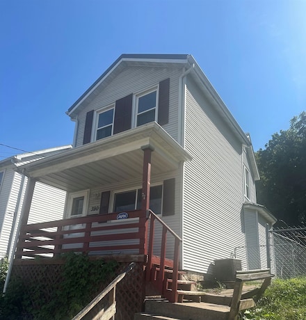 390 Kaufmann Ave, Dubuque, IA 52001