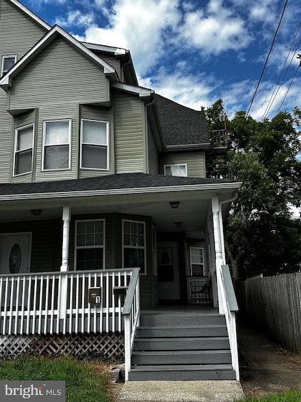 904 Carteret Ave, Trenton, NJ 08618