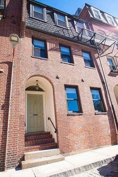6 Stillman Place, Boston, MA 02113
