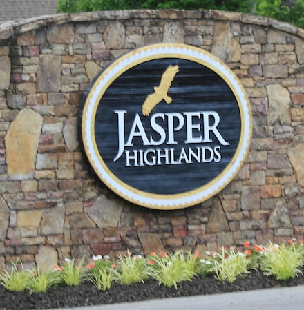 3965 Crockett Point, Jasper, TN 37347