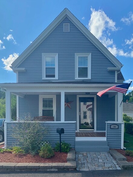 26 Brickett Ave, Haverhill, MA 01830