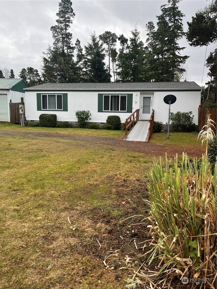 1804 247th Ln, Ocean Park, WA 98640