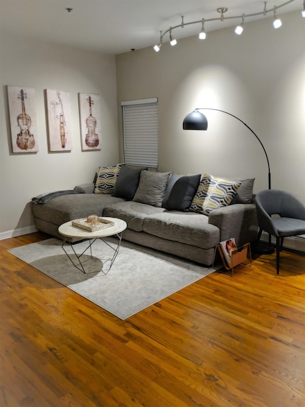 601 Monroe St Unit 1B, Hoboken, NJ 07030