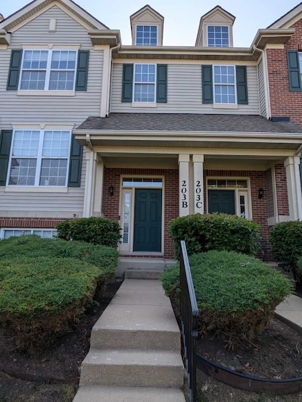 203 N Louis St Unit B, Mount Prospect, IL 60056