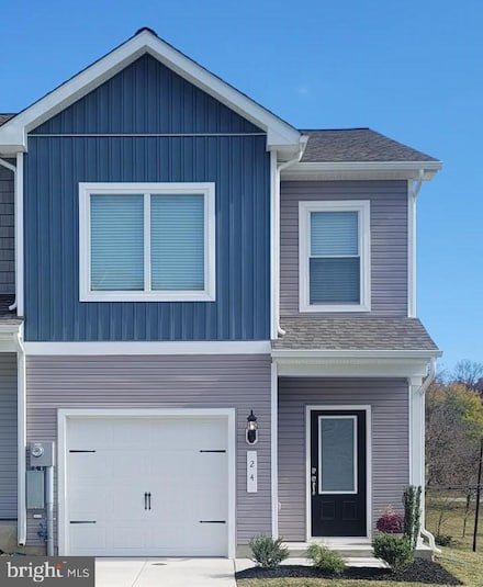 24 Cranston Ct, Falling Waters, WV 25419