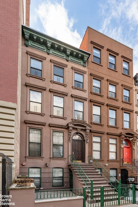 6 W 127th St, New York, NY 10027