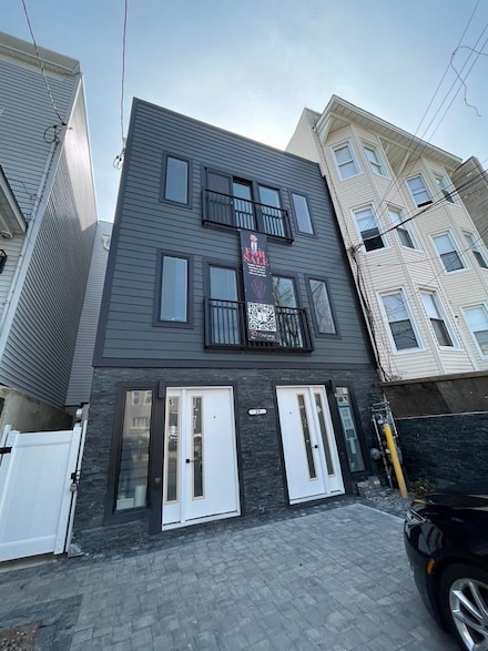 29 Carlton Ave Unit 1 & 2, Jersey City, NJ 07307