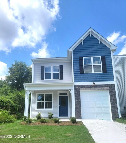 1609 Stanley St, Wilmington, NC 28401