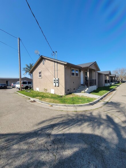 5125 Kaiser Rd, Stockton, CA 95215