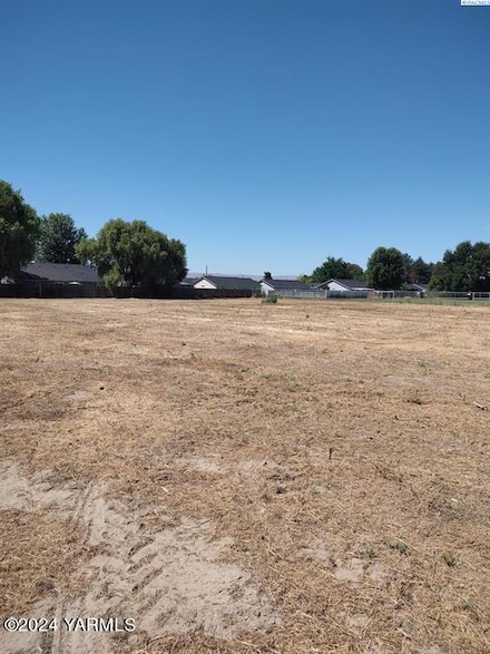 lot2b Vista Grande Way Unit 2b, Grandview, WA 98930