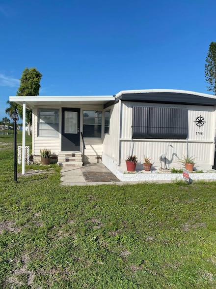 1706 Moonraker Dr Unit 272, Ruskin, FL 33570