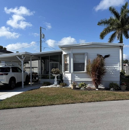 215 Bill Allen Cir W, Sebastian, FL 32958