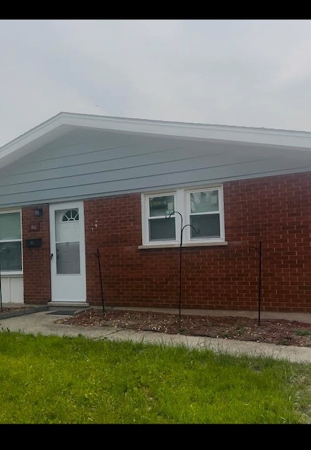 816 Sunnyside Ave, Thornton, IL 60476