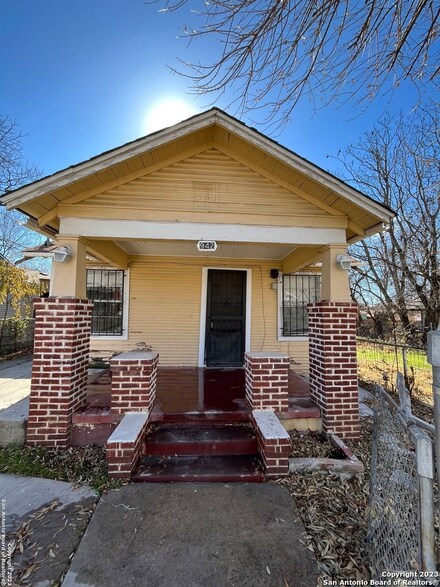 942 Delgado St, San Antonio, TX 78207