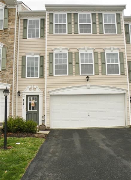 1230 Gneiss Dr, McDonald, PA 15057