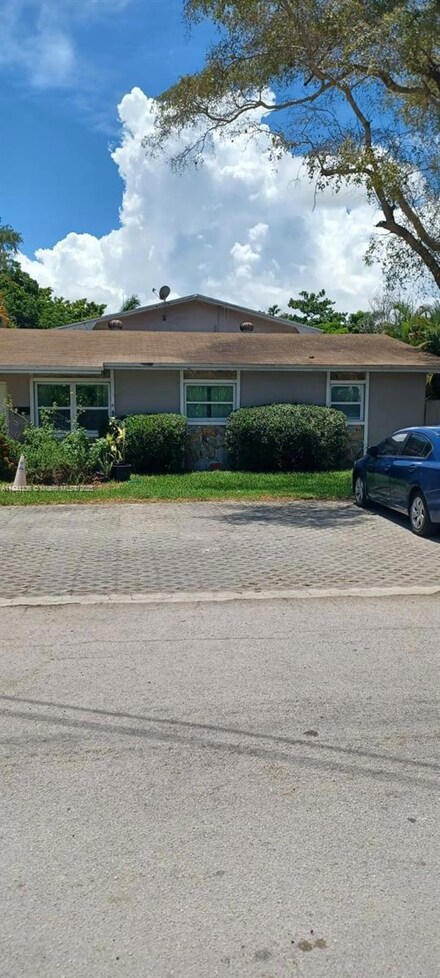 13210 NE 3rd Ave Unit TOP, North Miami, FL 33161