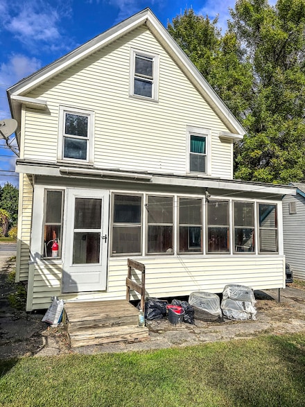 5 Western Ave, Fairfield, ME 04937