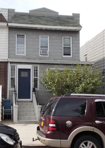 5944 57th Rd, Maspeth, NY 11378