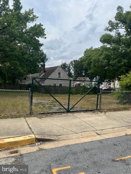 5601 Tilden Rd, Bladensburg, MD 20710