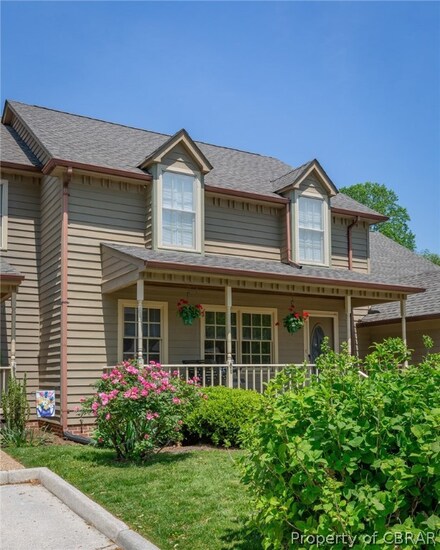 19 Heatherfield Ct, Kilmarnock, VA 22482