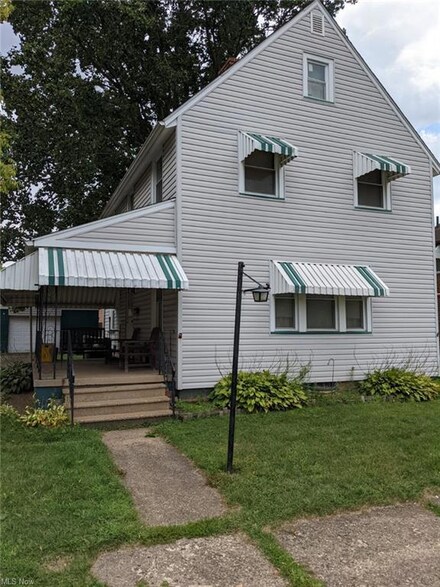 1390 Roslyn Ave SW, Canton, OH 44710