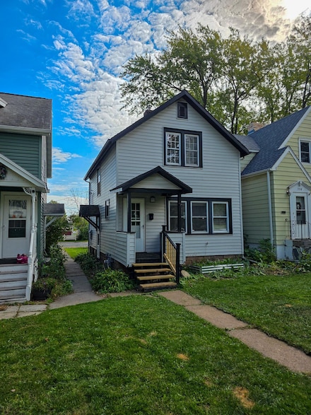 3912 W 5th St, Duluth, MN 55807