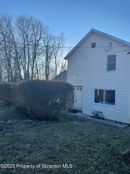 852 Rock St, Archbald, PA 18403