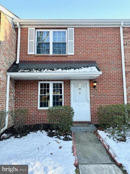 23 Abelia Ct, Lawrence Township, NJ 08648