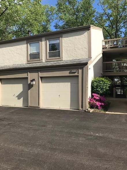 1410 Lake Shore Dr Unit 87, Columbus, OH 43204