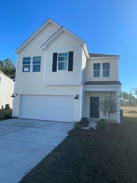 318 Clipper Ct, Summerville, SC 29486