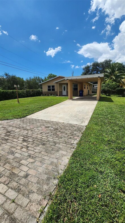 900 SW 12th St, Pompano Beach, FL 33060