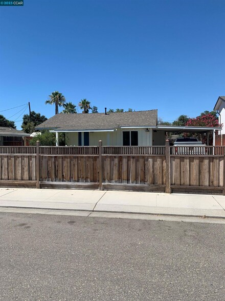 4221 Lucinda Ave, Keyes, CA 95328