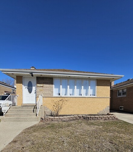 3912 W Hayford St, Chicago, IL 60652