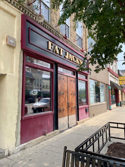 146 W Main St, Whitewater, WI 53190