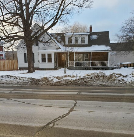 24 Church St, Livermore Falls, ME 04254