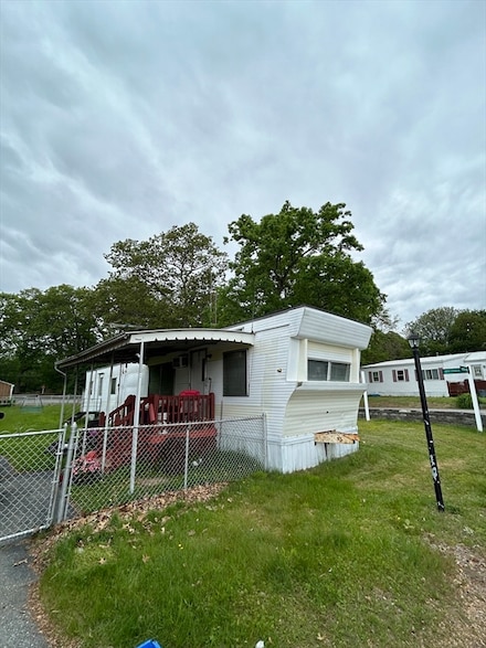 270 Littleton Rd Unit 50, Chelmsford, MA 01824