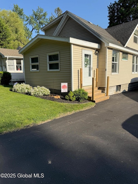 3516 Consaul Rd, Schenectady, NY 12304