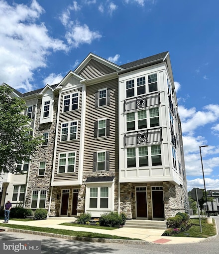 201 Charles Ellis Dr, Newtown Square, PA 19073