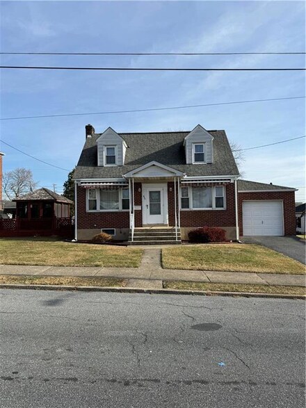 833 N Halstead St, Allentown, PA 18109