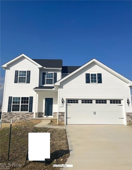 1247 Selena Grove, Uniontown, OH 44685