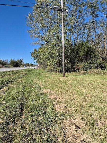 5400 Louisville Rd, Salvisa, KY 40372