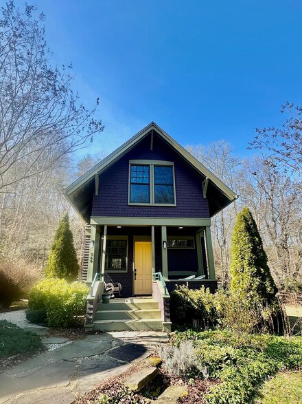 560 Jenkins Branch Rd, Bryson City, NC 28713