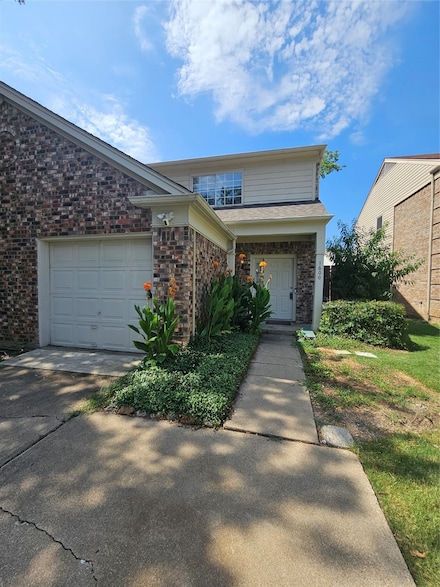 1600 Maybrook Ct, Arlington, TX 76014