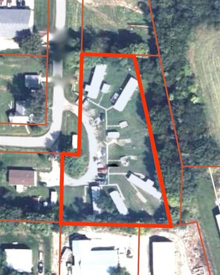 1522 E Edwards St, Maryville, MO 64468