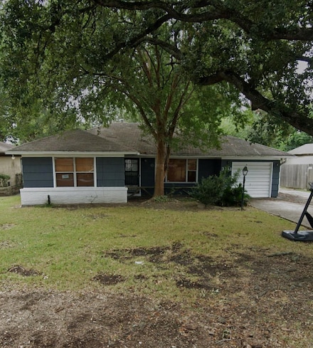 3711 Lexington Ave, Port Arthur, TX 77642