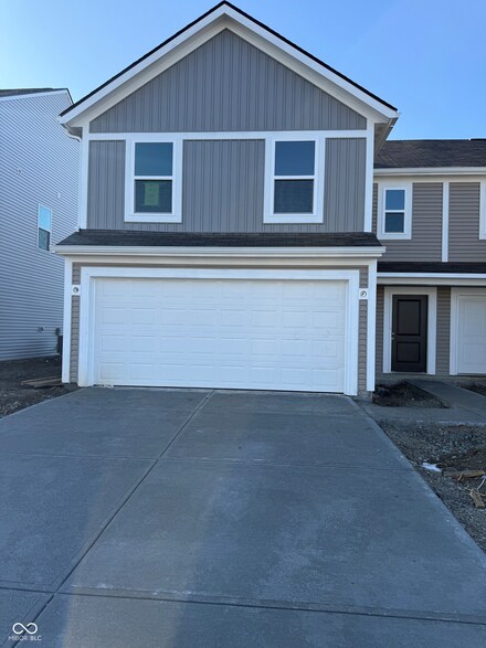 10829 Penwell Way, Indianapolis, IN 46235