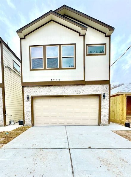 7709 Phillips St, Houston, TX 77088