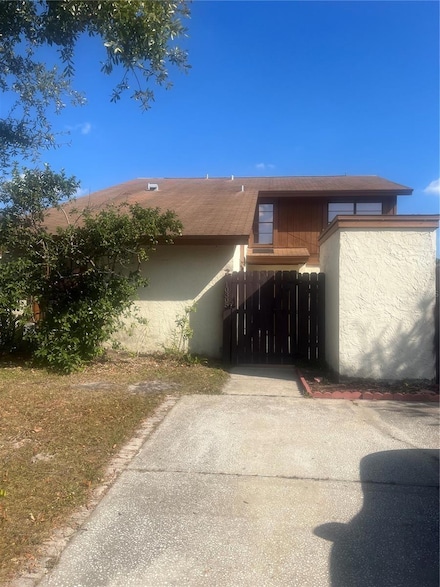 10305 Fernglen Place, Tampa, FL 33624